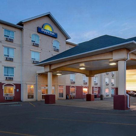 Days Inn By Wyndham Dawson Creek Exteriér fotografie